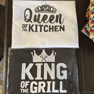 NWOT Queen of the Kitchen and King of the Grill Apron Set